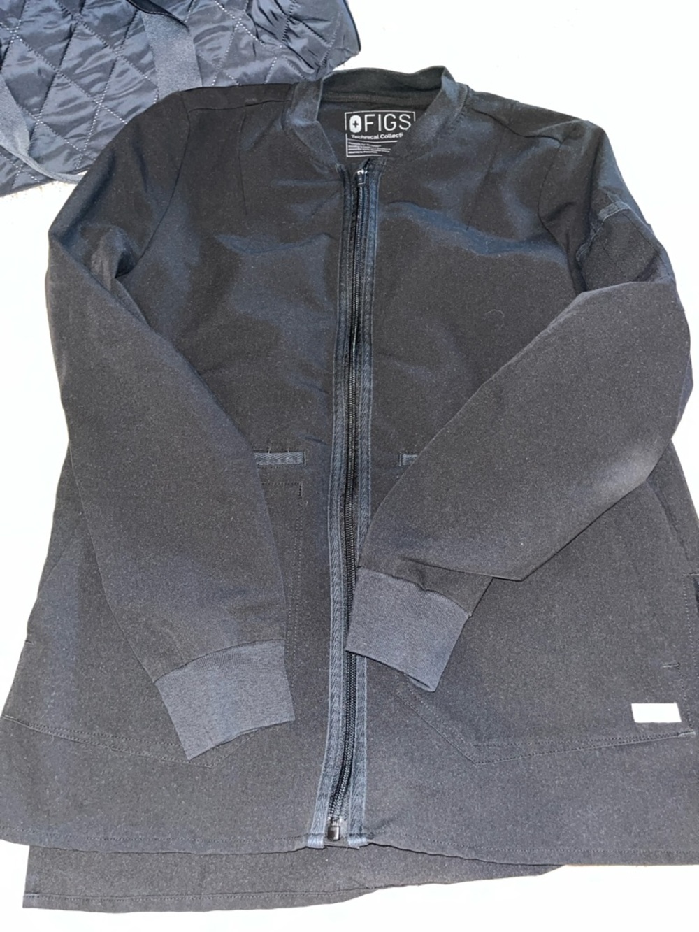Figs Black Zip Front Scrub Jacket